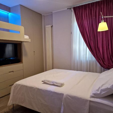 Desenzano Luxury Apartment Desenzano del Garda Exterior foto