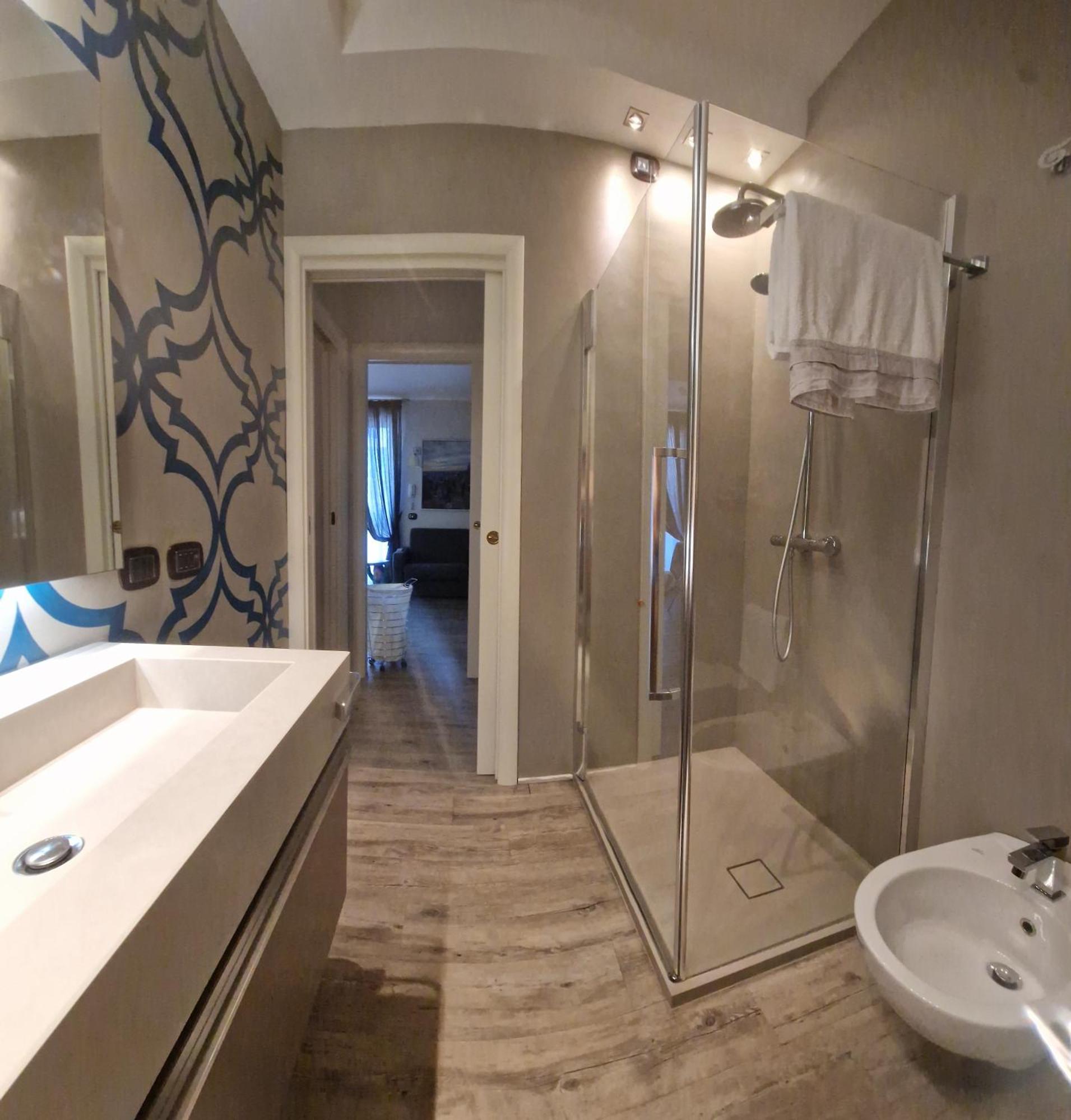 Desenzano Luxury Apartment Desenzano del Garda Exterior foto