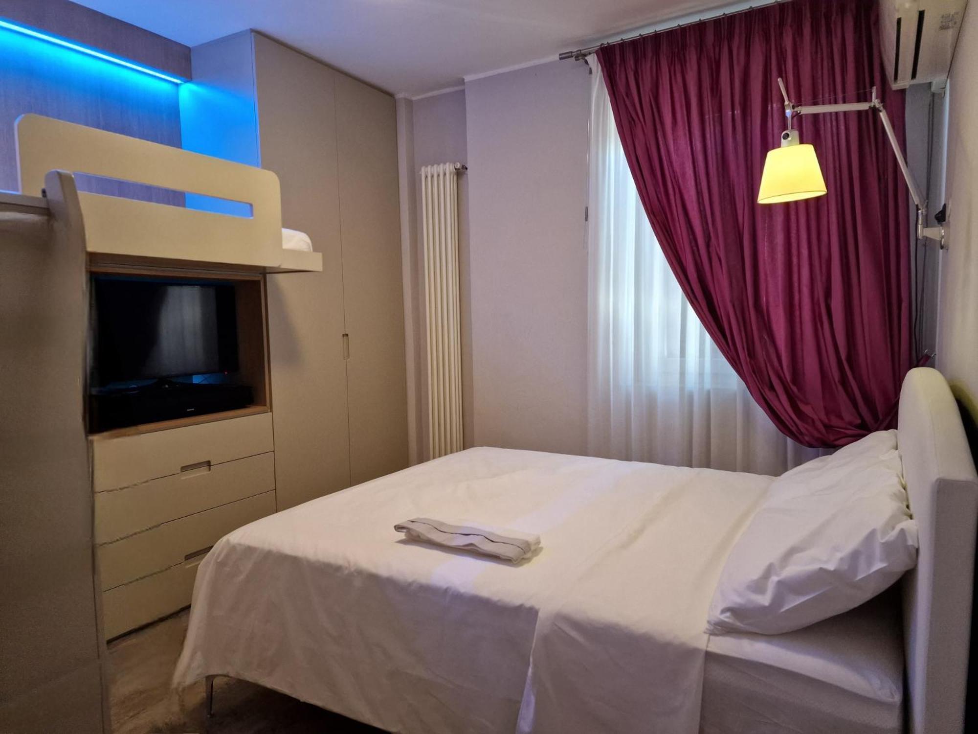 Desenzano Luxury Apartment Desenzano del Garda Exterior foto
